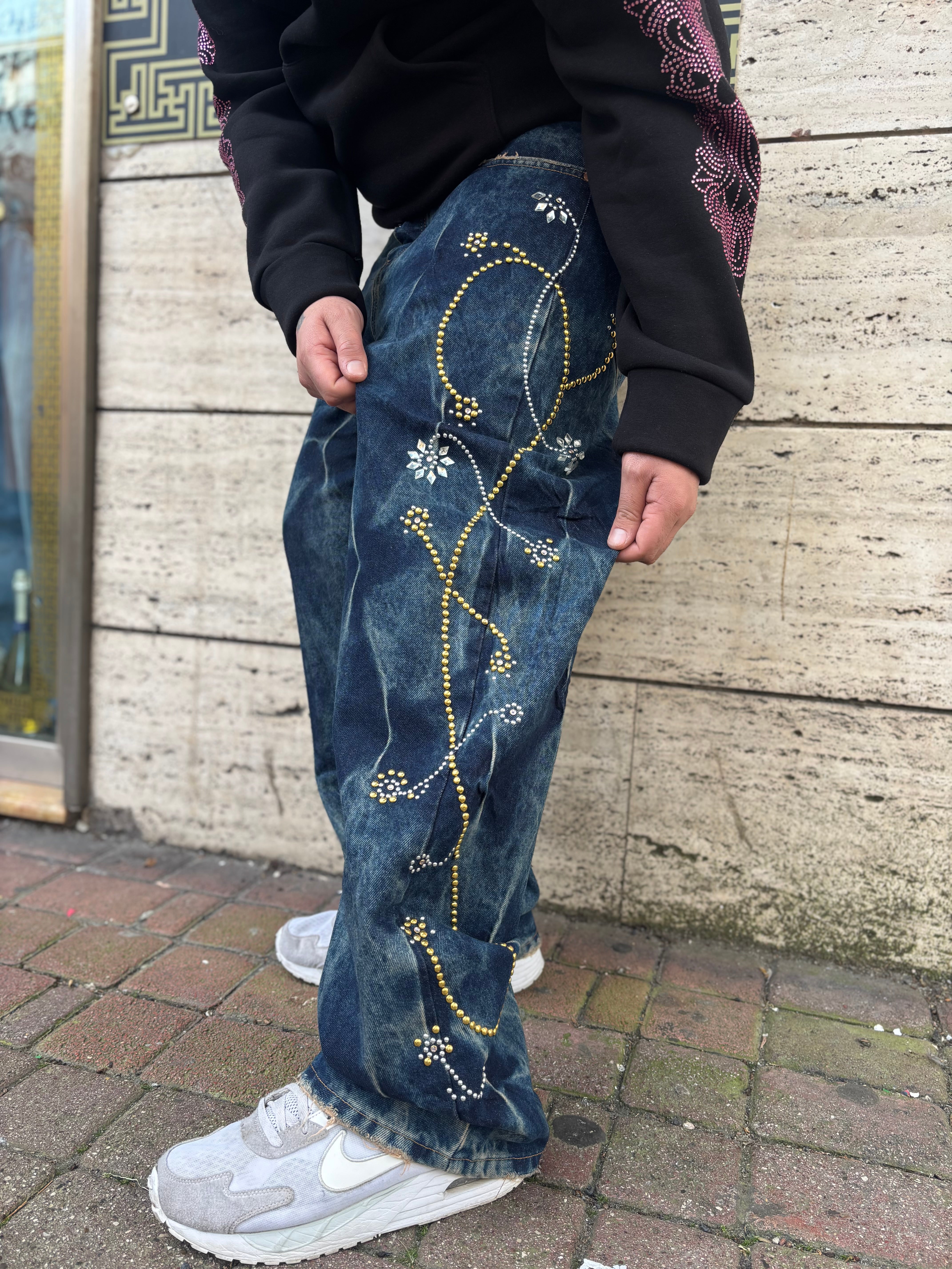 Jeans Flower by Cianotic