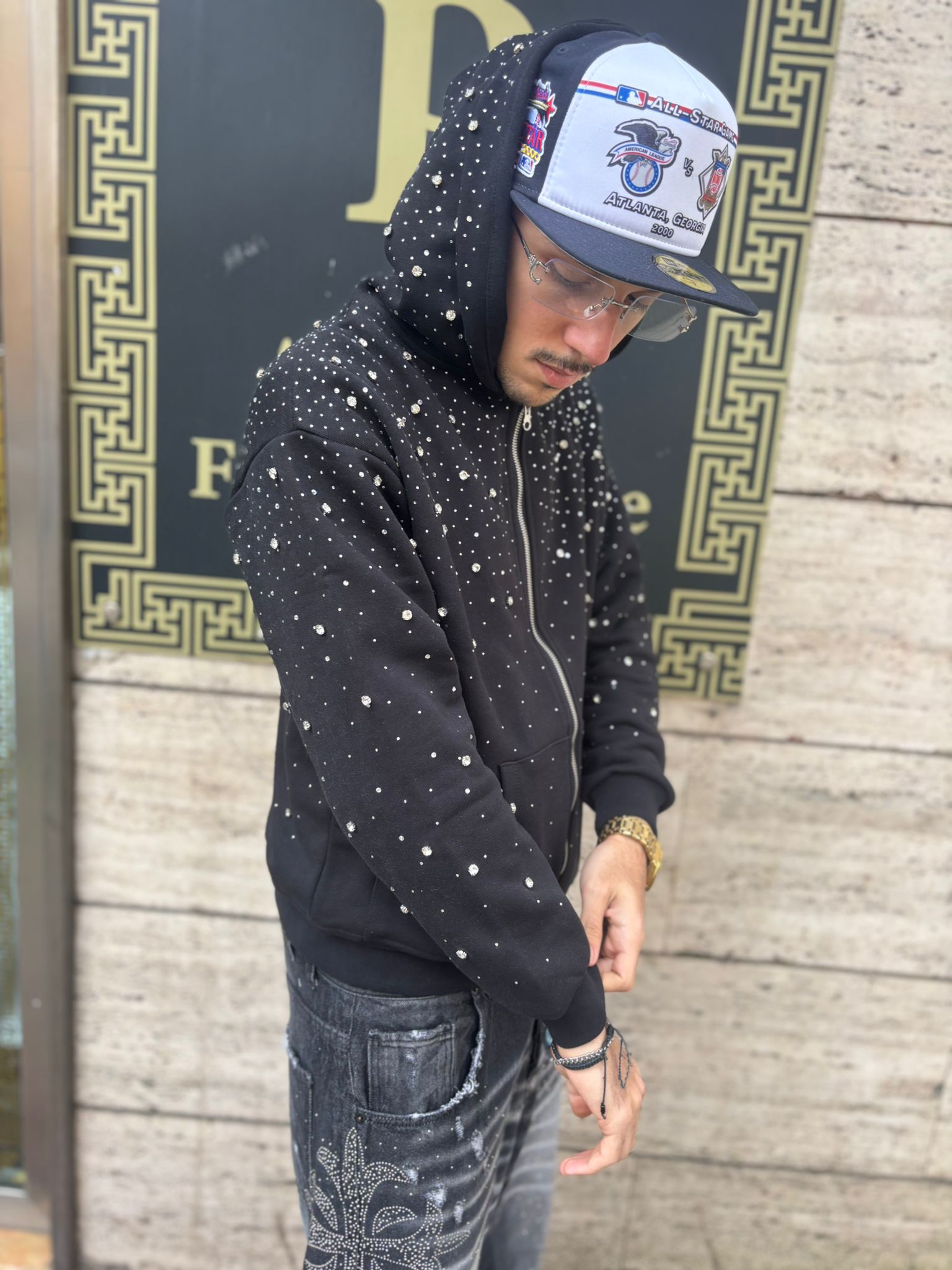 Felpa Nera Minimal Diamanti 2